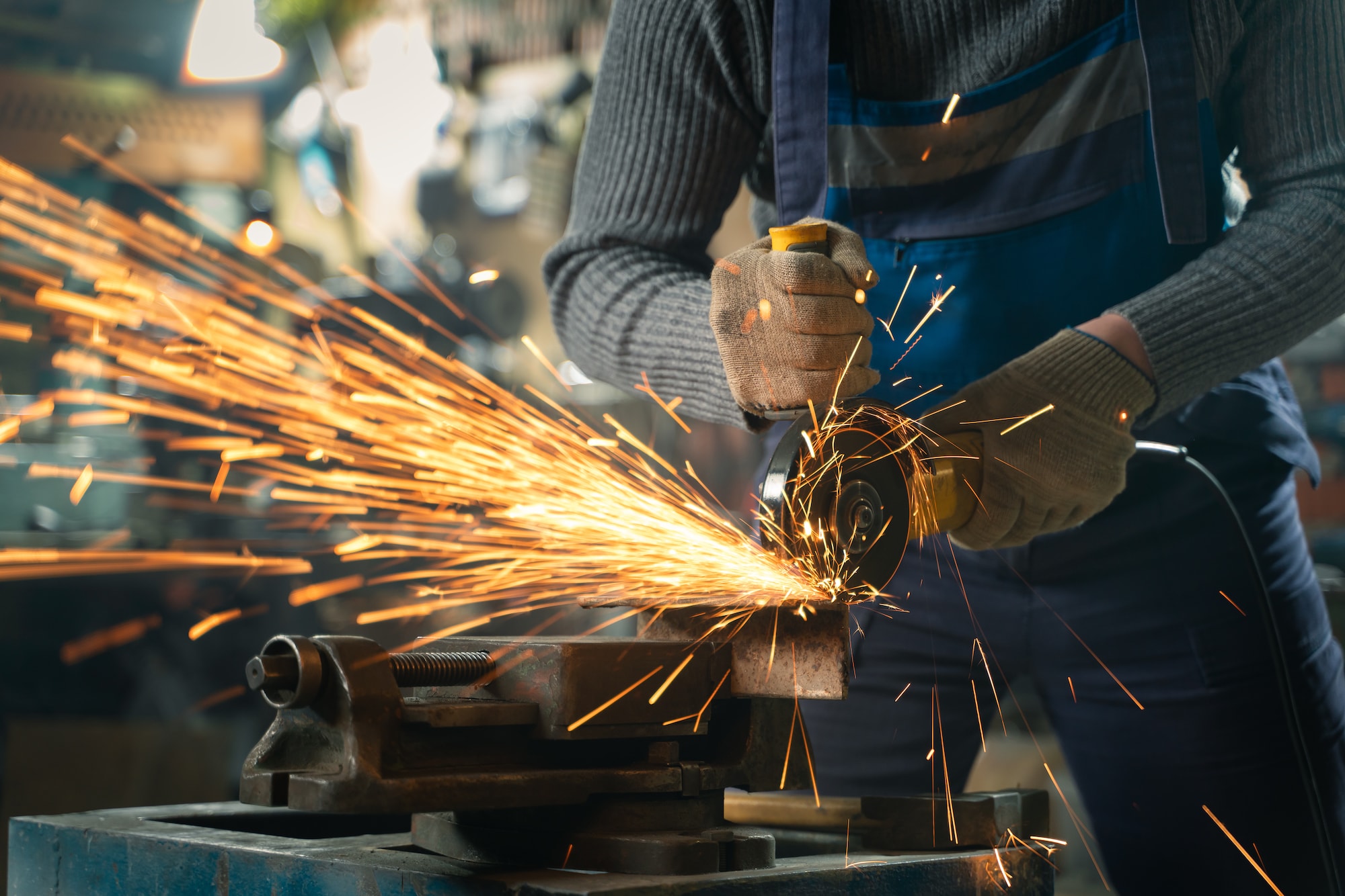 Metalltechniker beim Schweißen